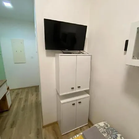 Appartement Red&black Centr, Na Hradbach 118 *