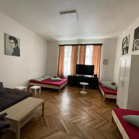 Red&black Centr, Na Hradbach 118